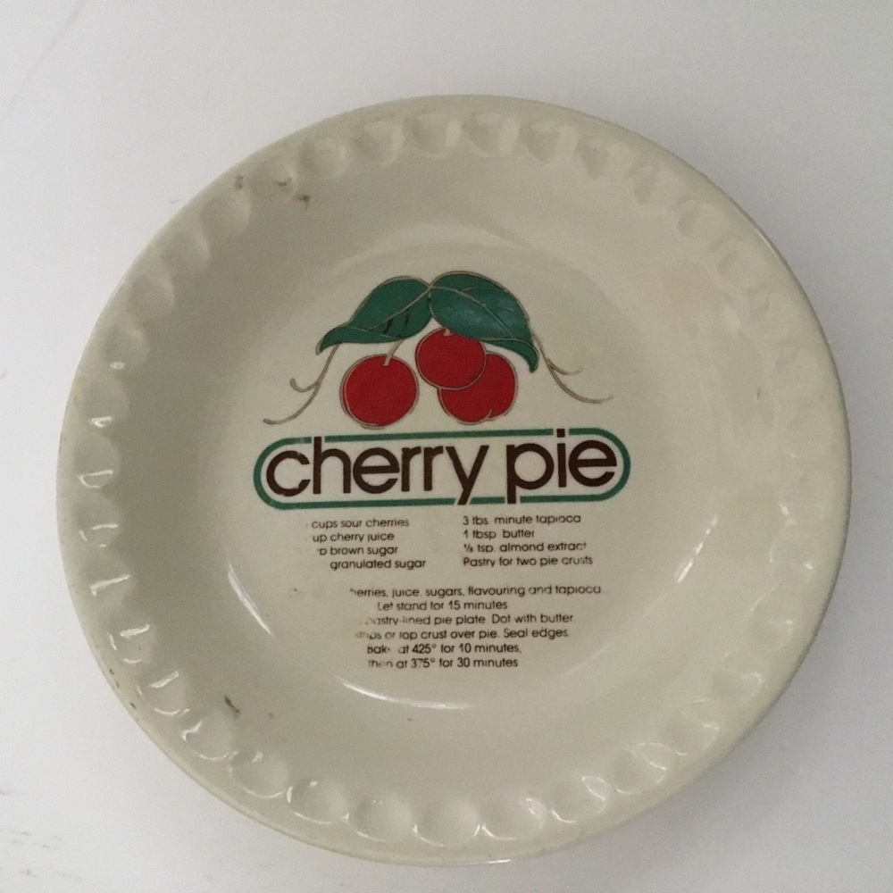 Pie Plate baking pan with. 
Cherry Pie recipe. Ceramic. Vintage
